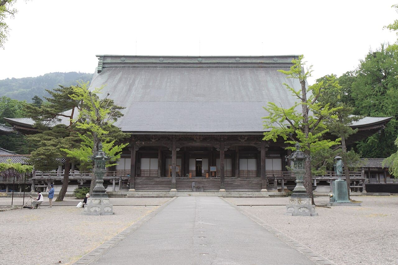 井波別院 瑞泉寺の本堂